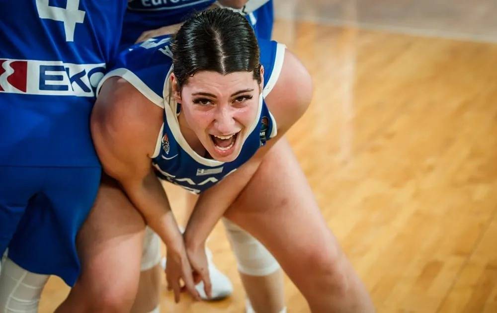 Yunan güzeli geliyor: Afrodit Maria Beşiktaş'ta 5